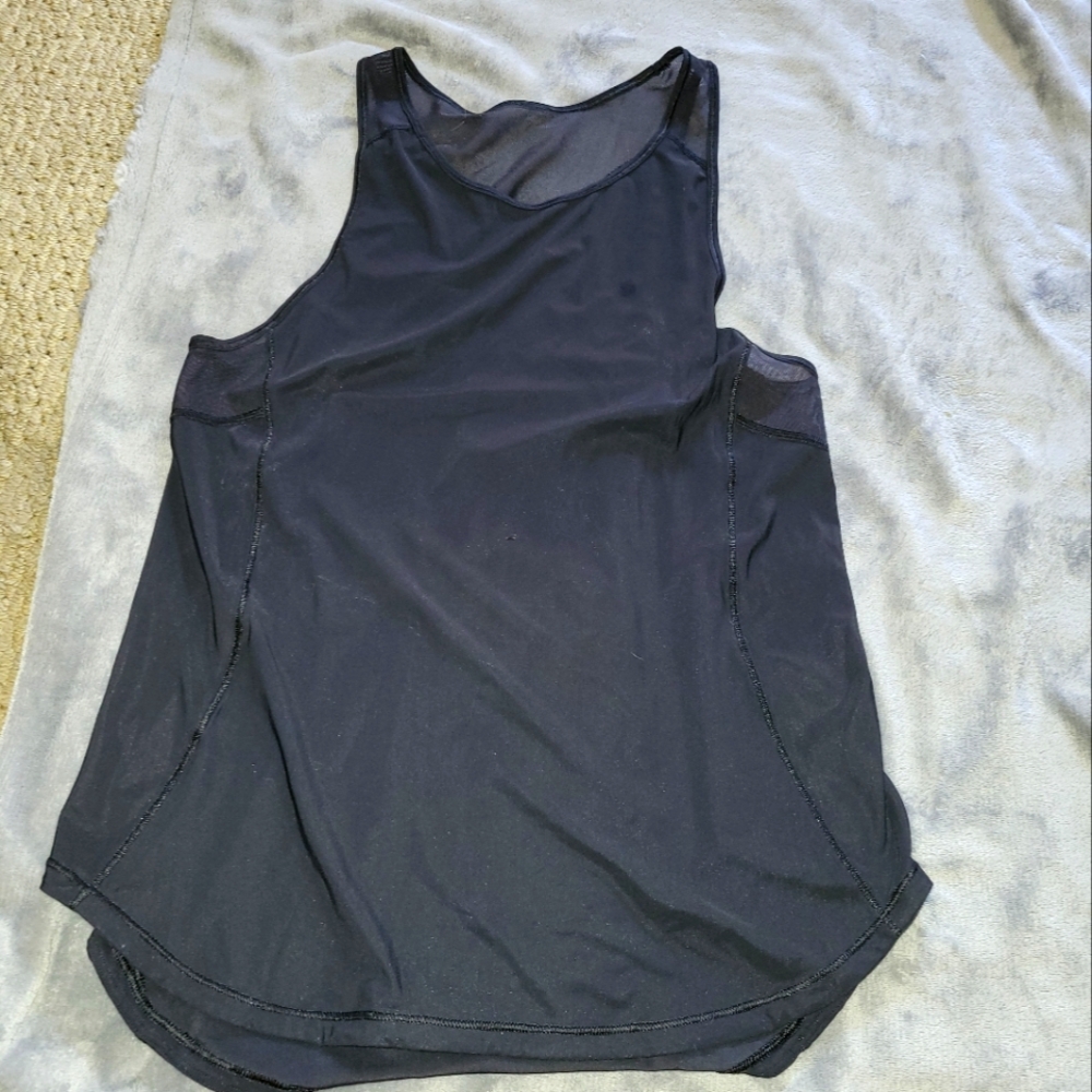 Lululemon Black Sculpt Tank, size 6